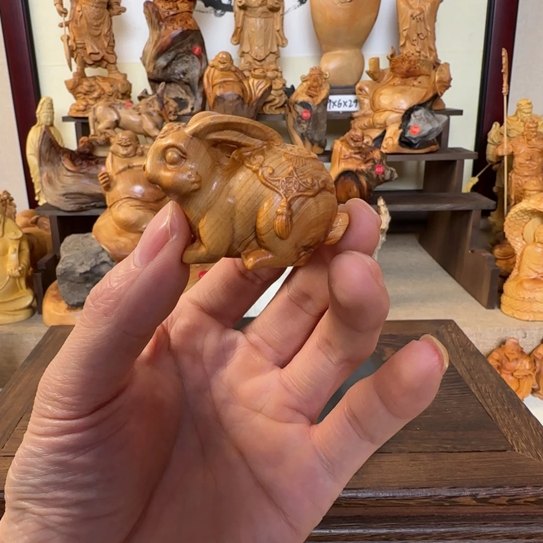 崖柏小木匠艺雕一物一拍