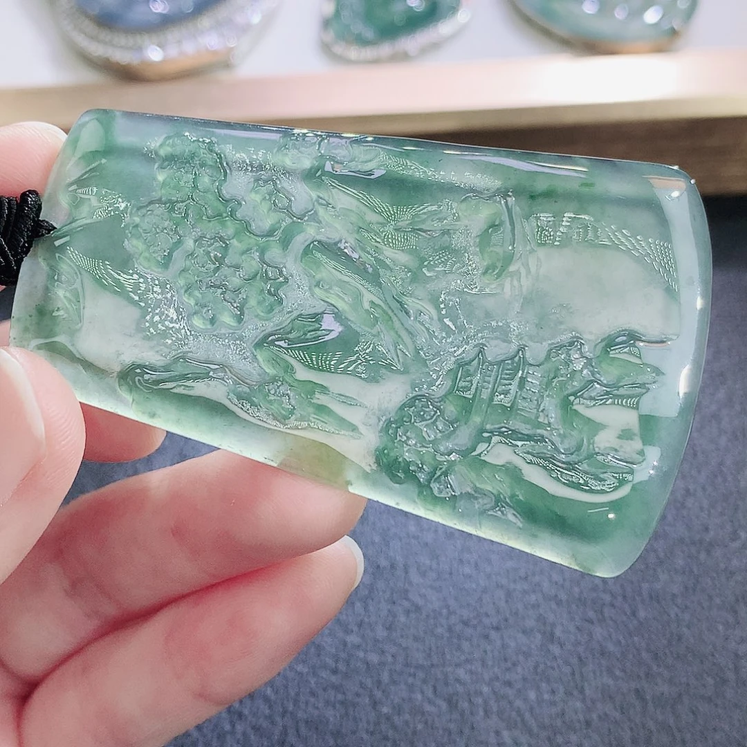 翡翠未镶嵌颈饰翡翠