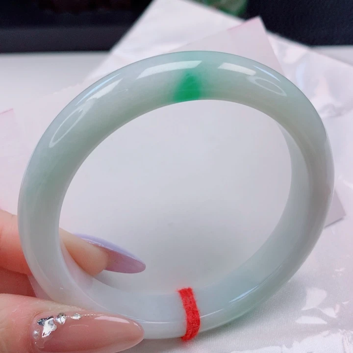 翡翠未镶嵌手镯56圈