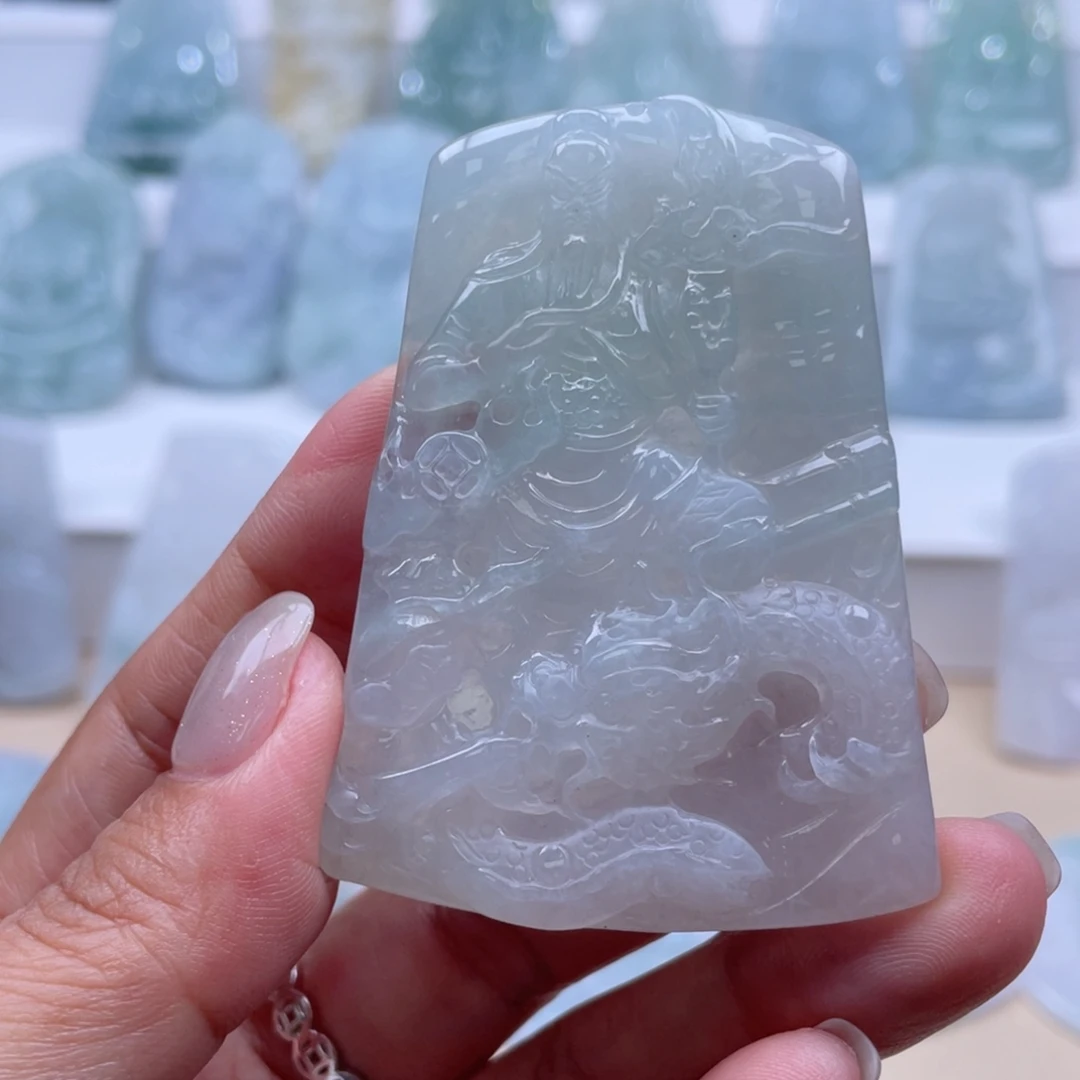 颈饰未镶嵌翡翠关公