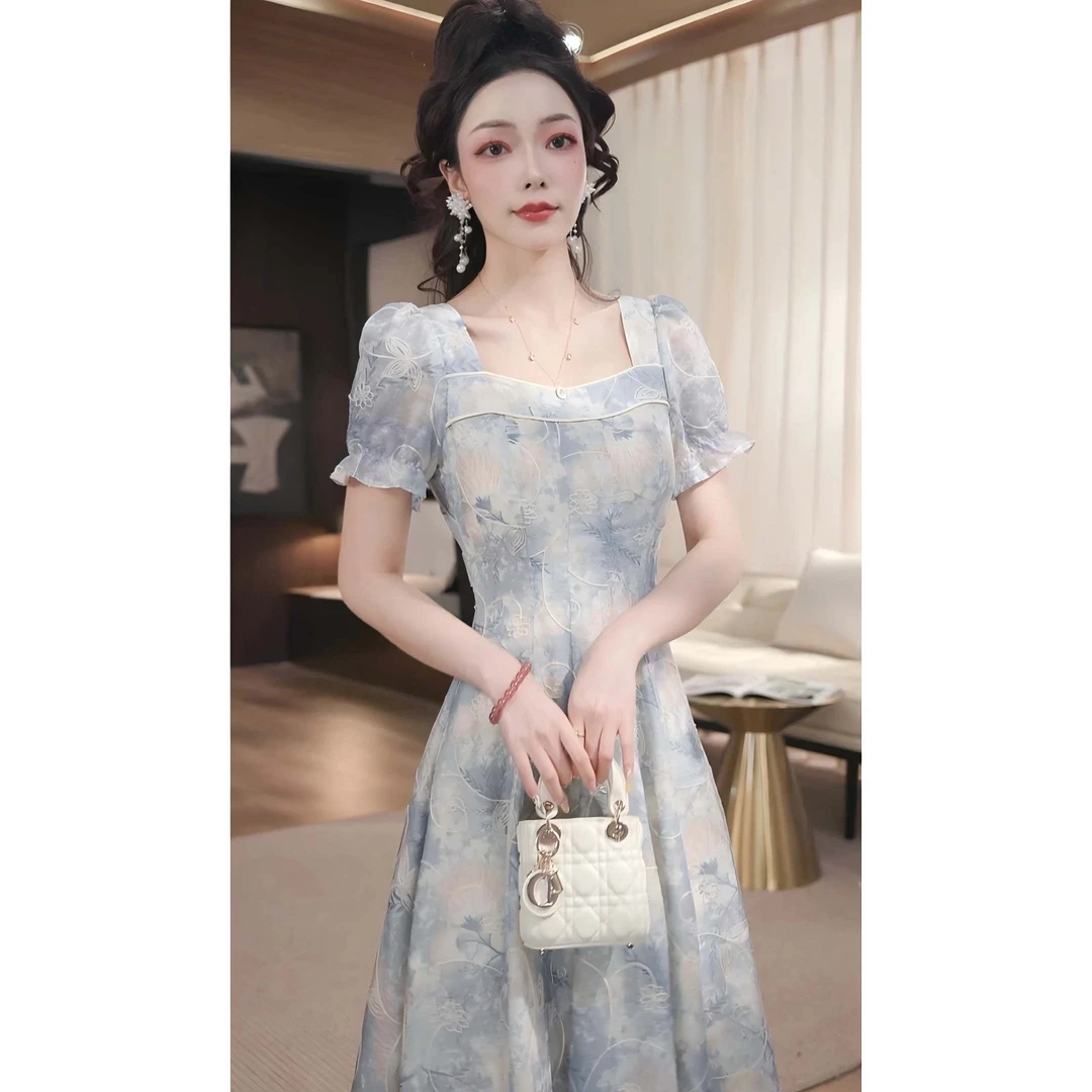 【有里布】夏季新款显瘦收腰气质甜美优雅法式长款碎花连衣裙D2047