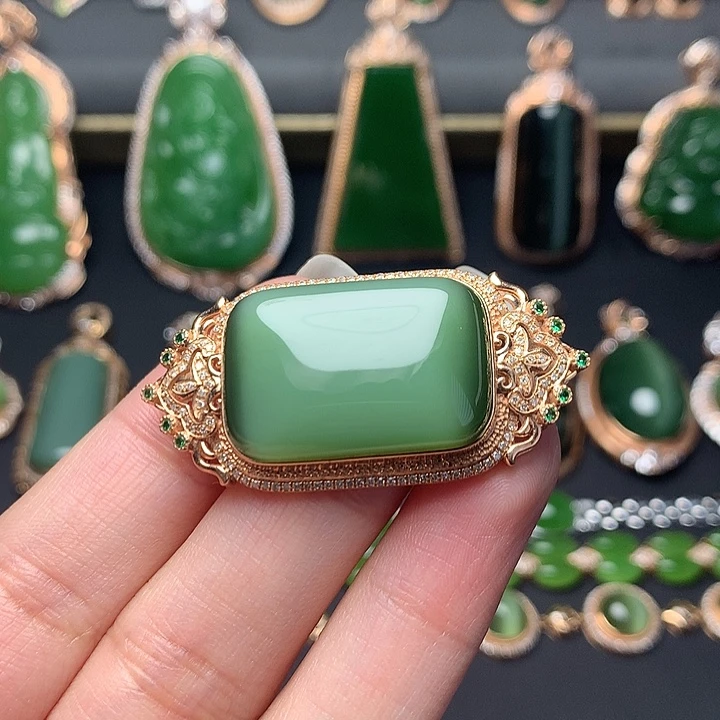 和田玉18K金镶嵌手链