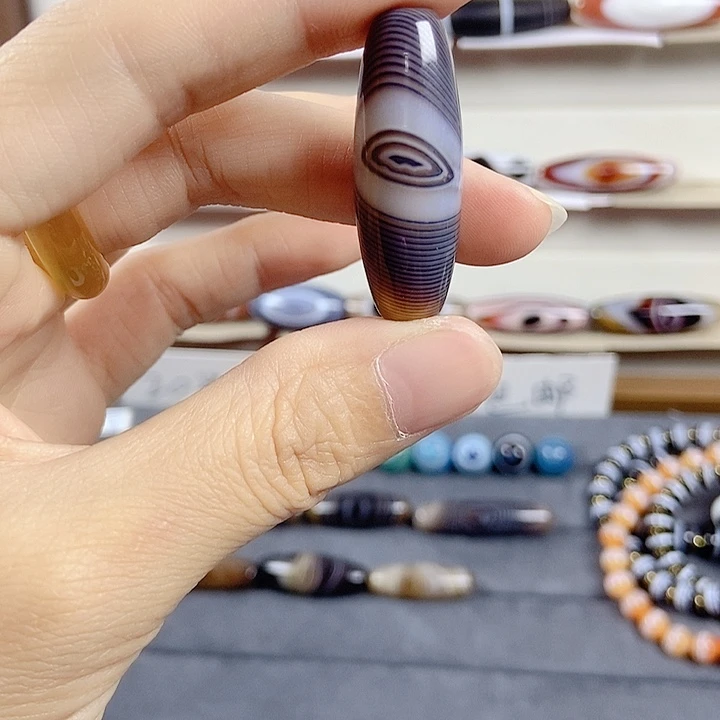 野***狼未镶嵌颈饰玛瑙/玉髓