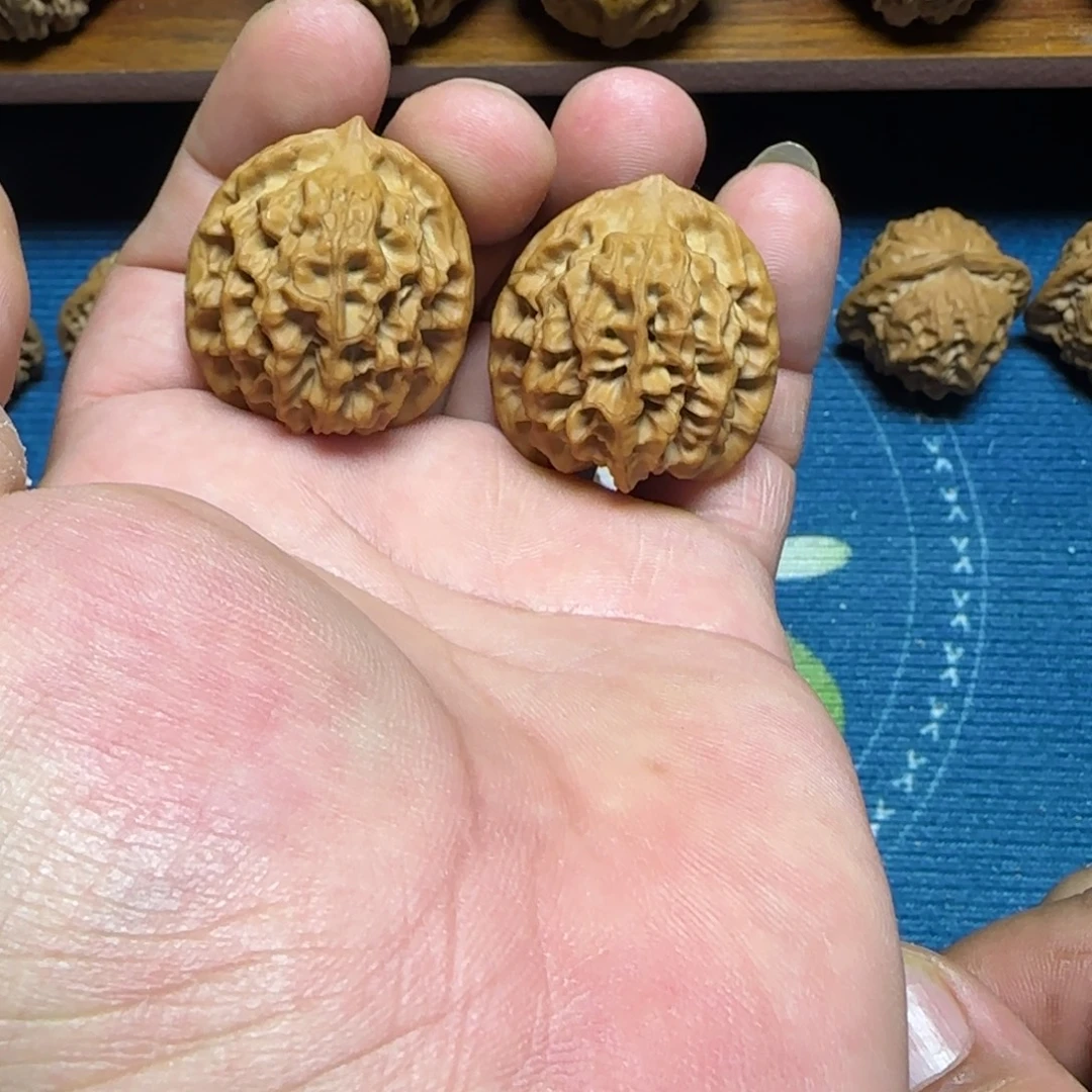 吊坠文玩核桃全品32秦闷手捻