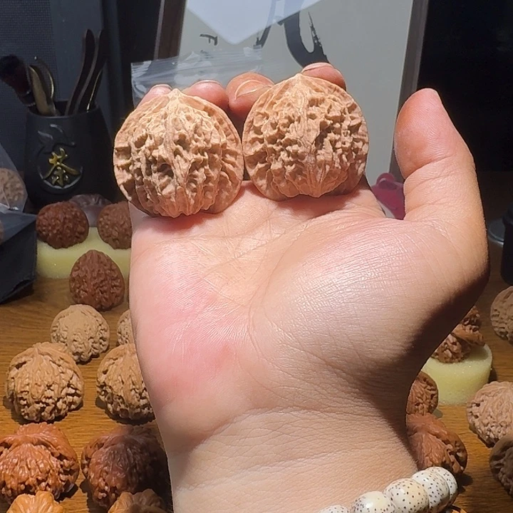 吊坠文玩核桃42尺寸老树盘龙纹