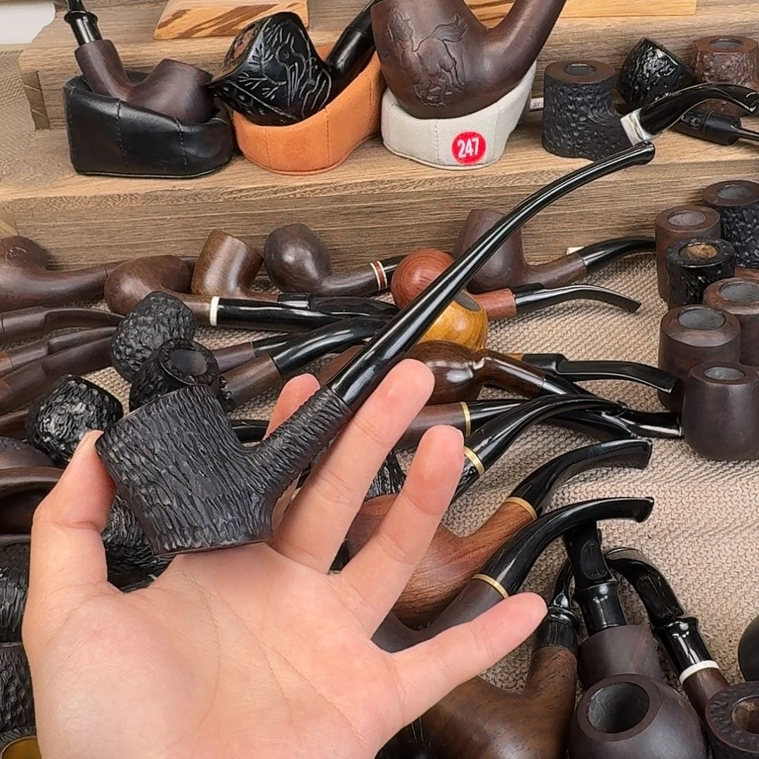 黑檀木黑檀木的颜色