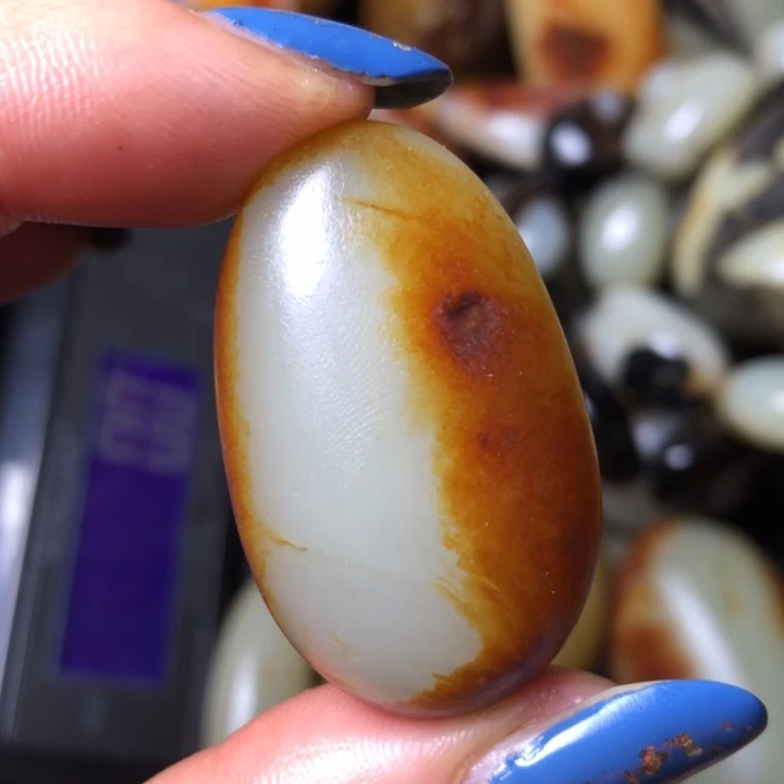 和田玉未镶嵌珠宝奇石