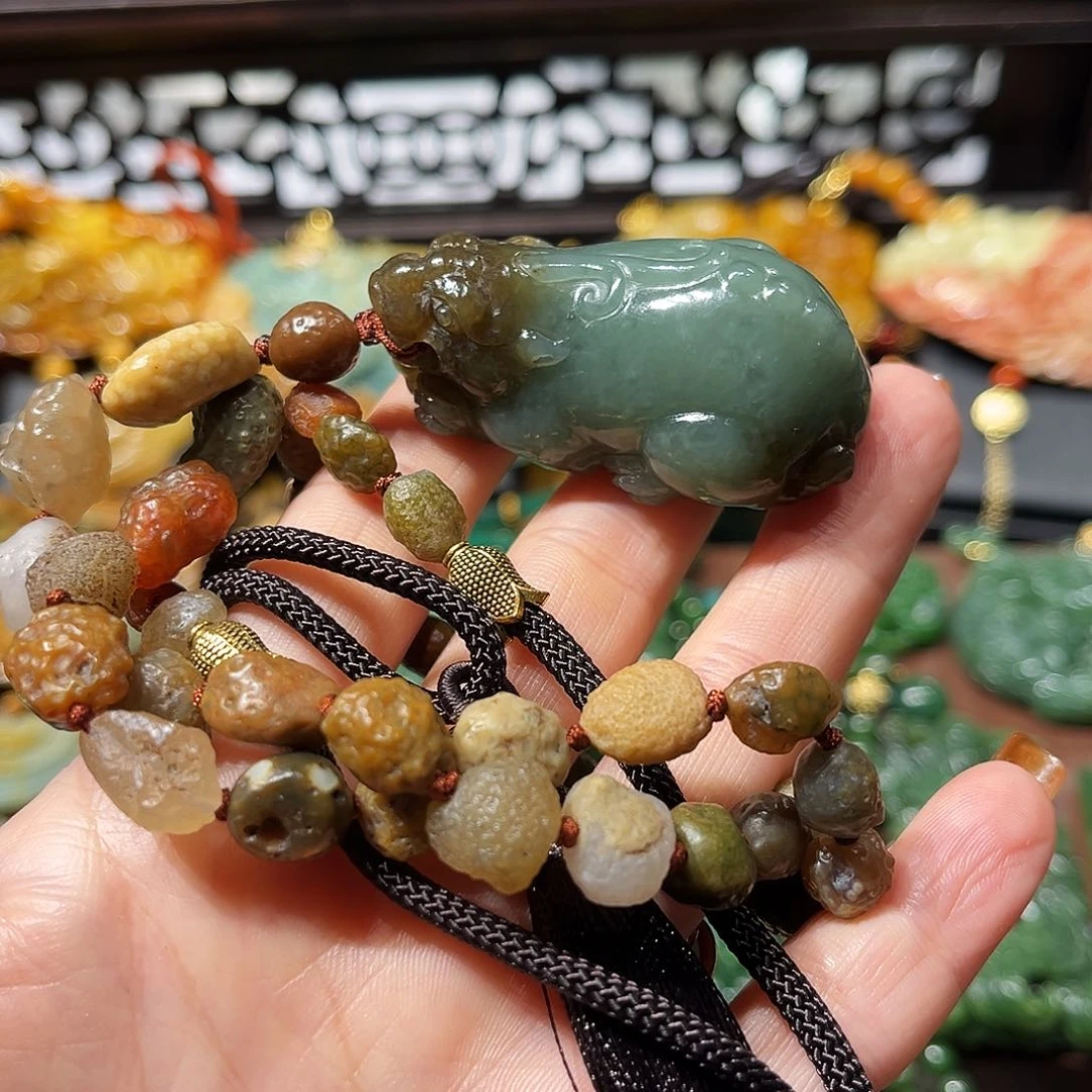 未镶嵌岫玉毛衣链