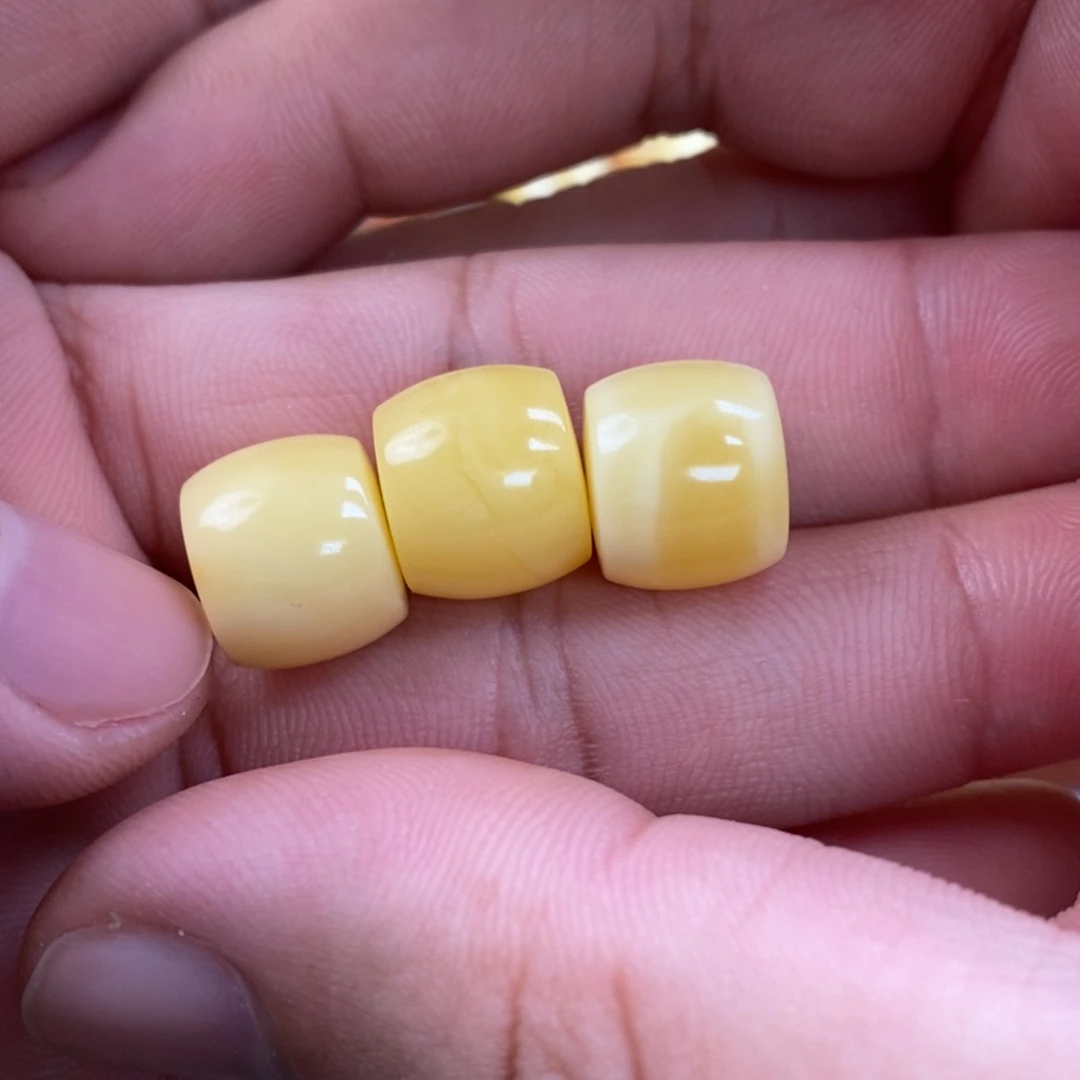 未镶嵌蜜蜡裸石真**喜