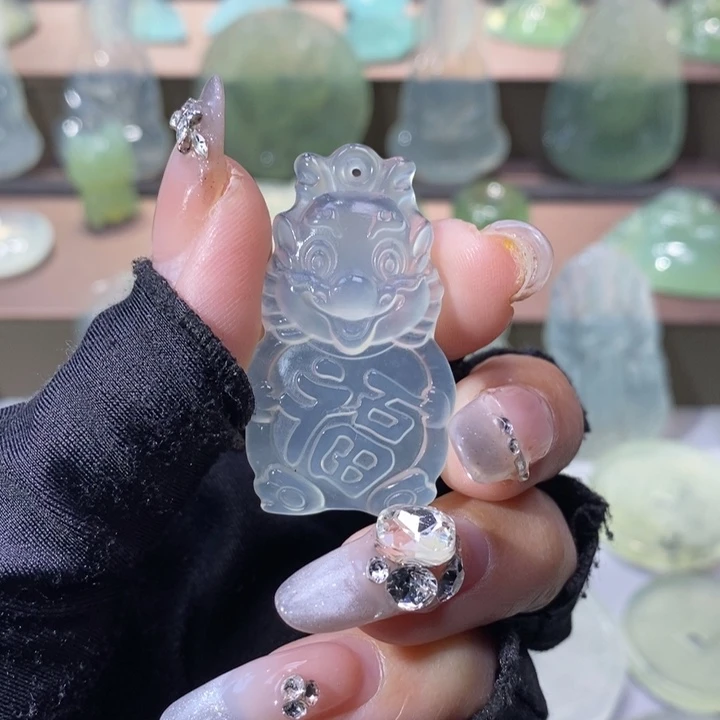 岫玉吊坠未镶嵌吊坠