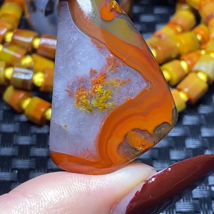 玛瑙/玉髓颈饰未镶嵌