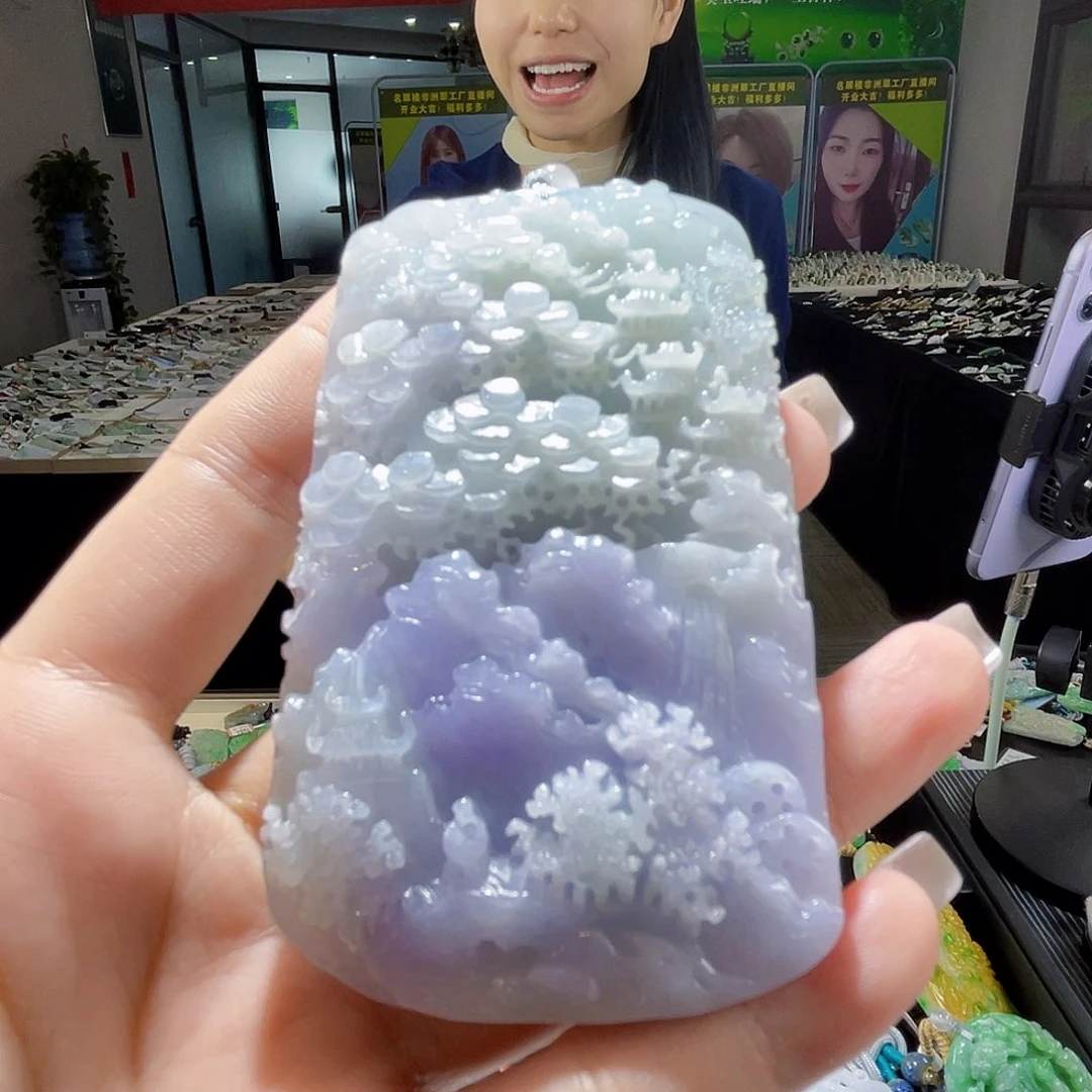 颈饰未镶嵌翡翠一个