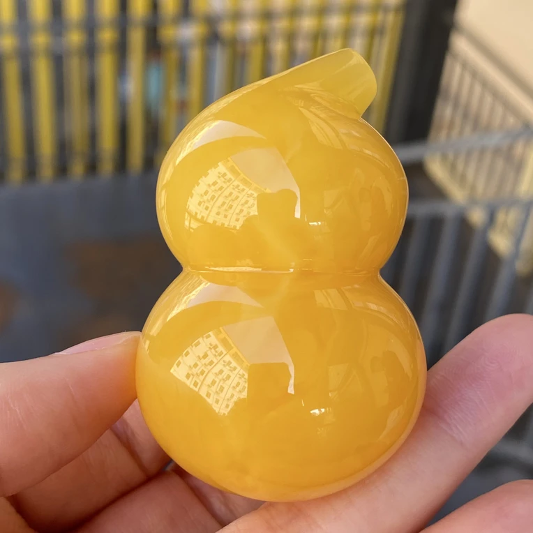 45.07精品焦皮料满蜡蜜蜡立体葫芦挂件吊坠手把件摆件