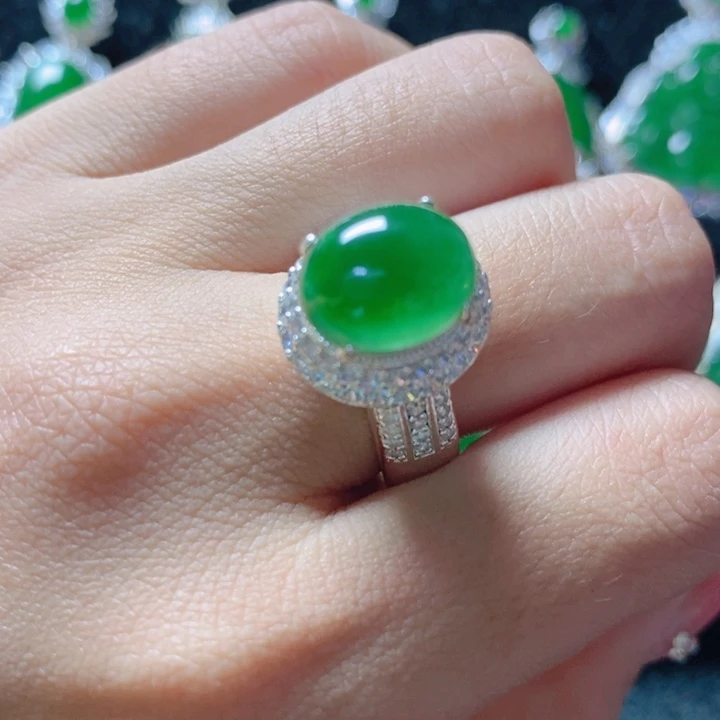 翡翠颈饰未镶嵌