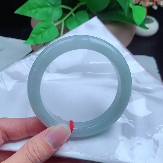 翡翠手镯未镶嵌        正圈57
