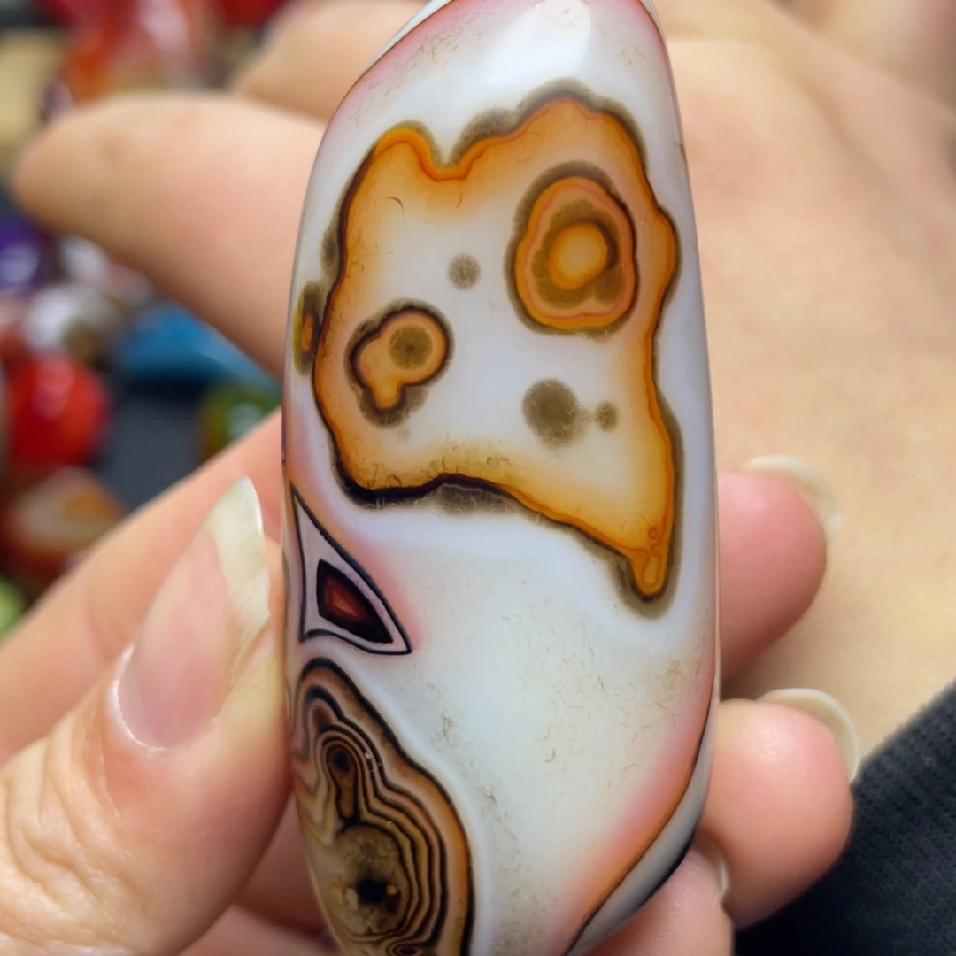 玛瑙/玉髓未镶嵌珠宝奇石