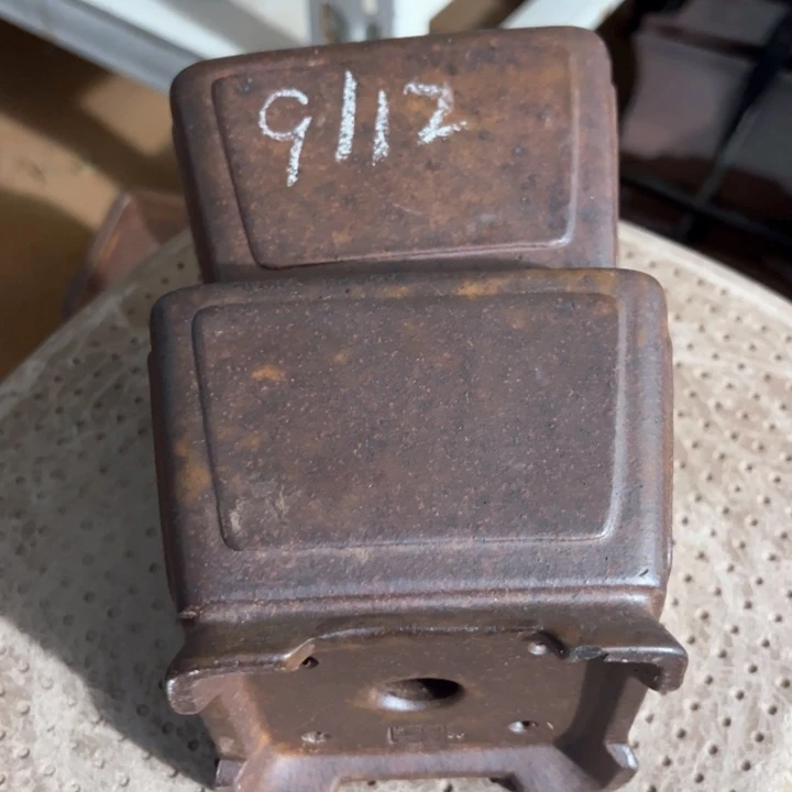 紫砂四方高9口12瑕