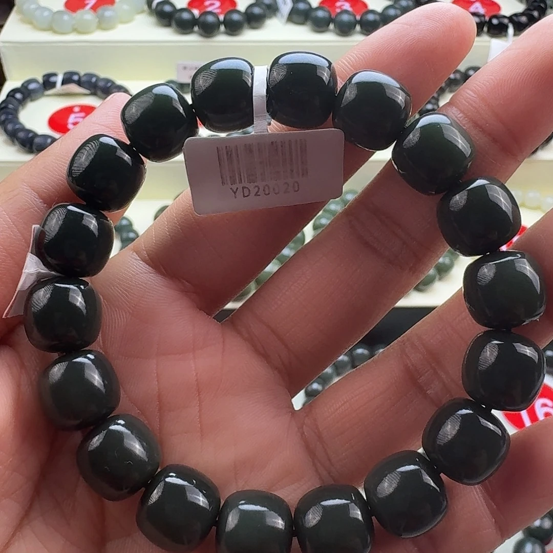 和田玉未镶嵌手串