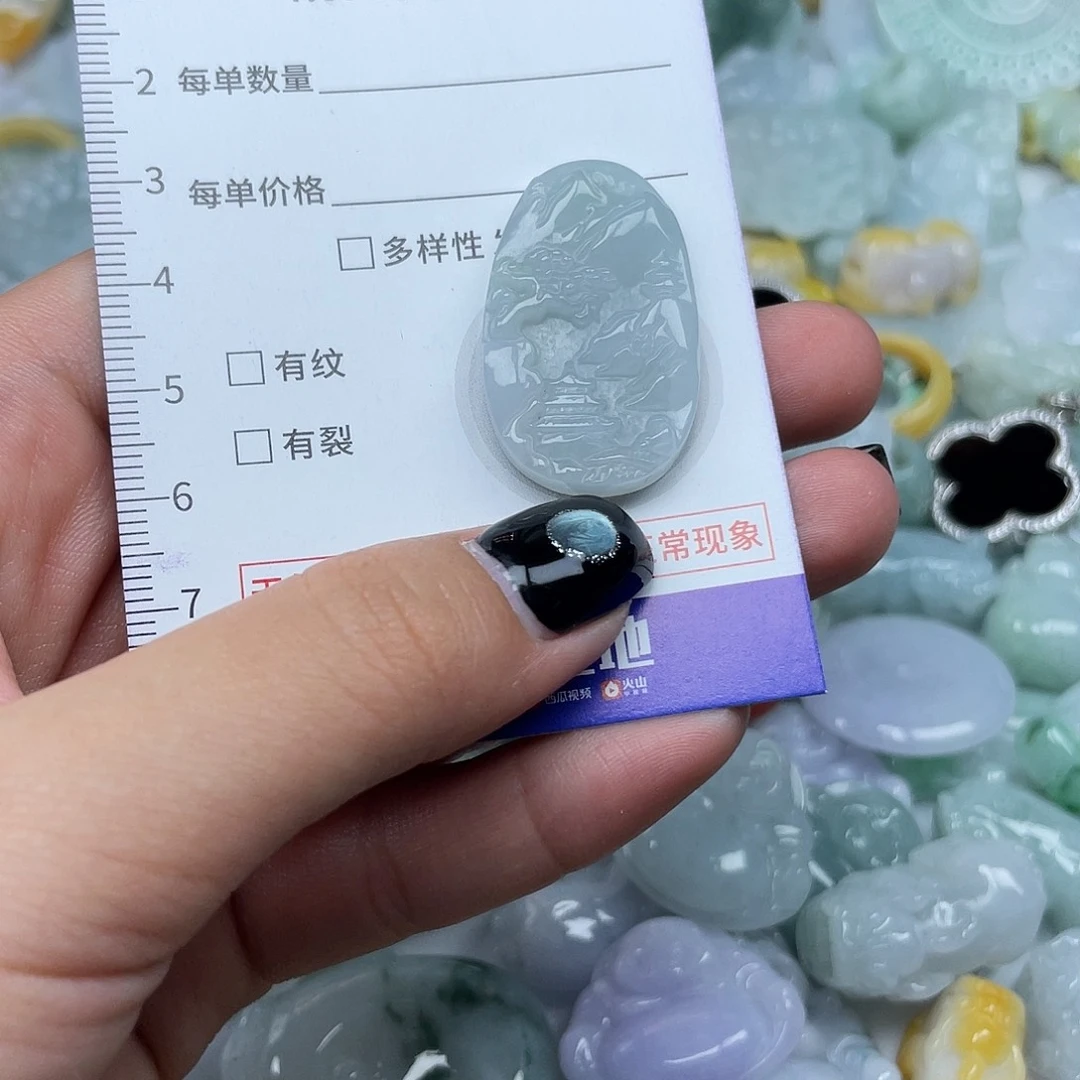 翡翠未镶嵌颈饰1131