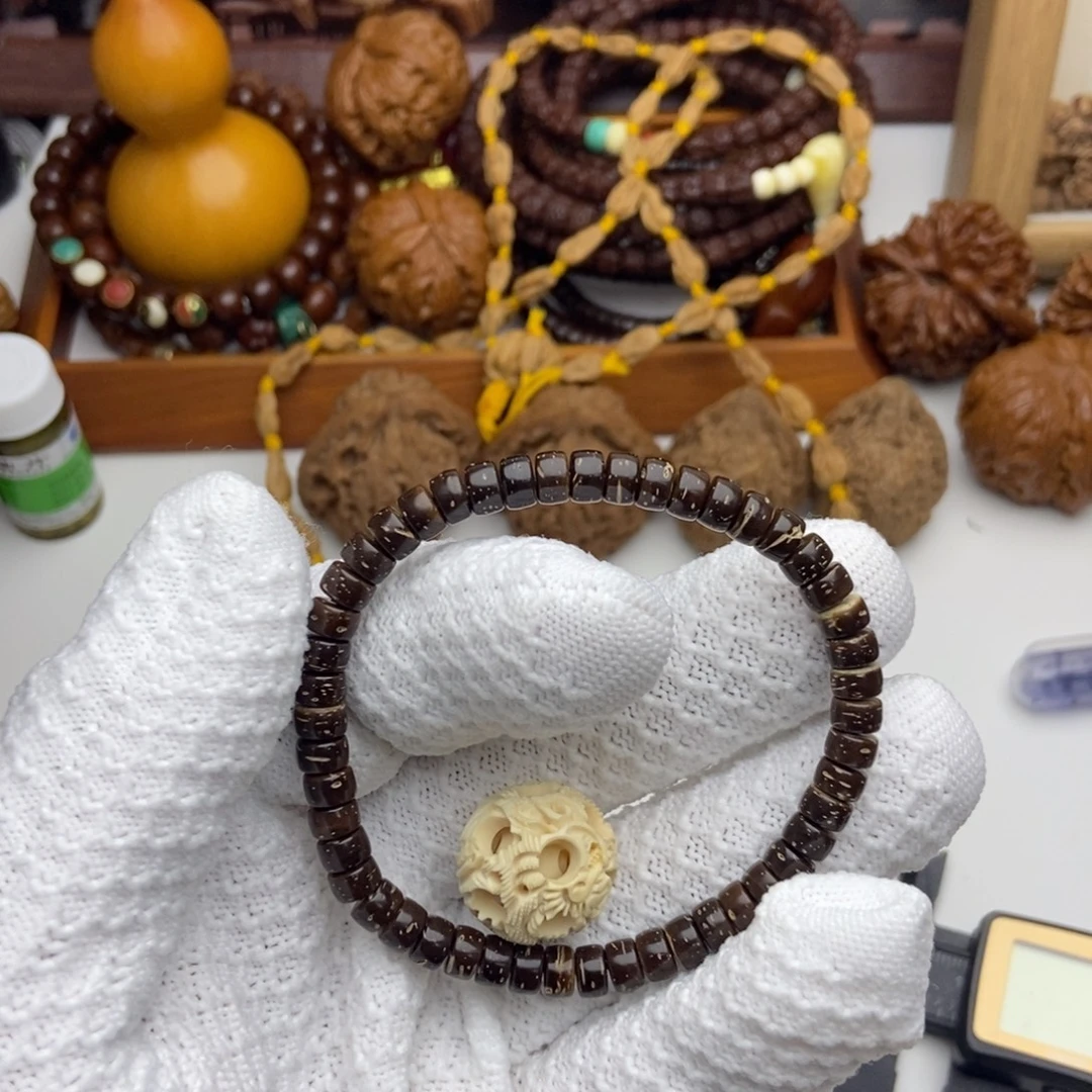 椰蒂吊坠鬼工球雕刻龙凤