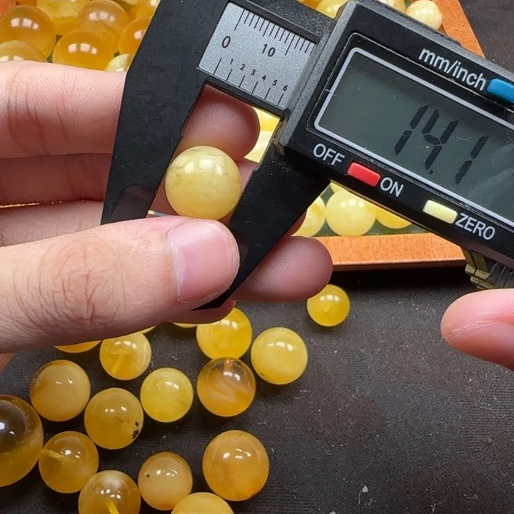 蜜蜡未镶嵌珠宝奇石天然40