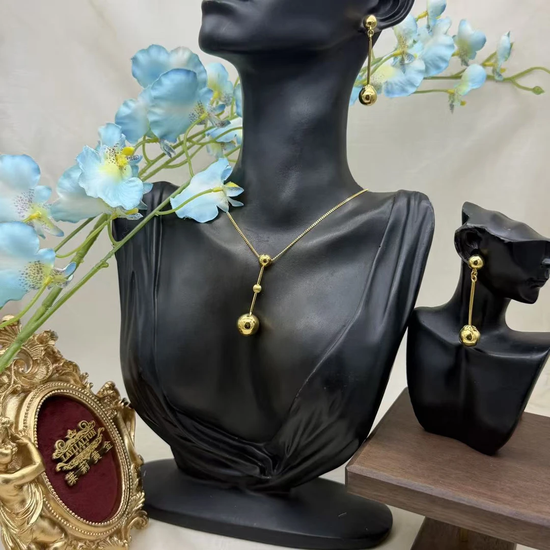 C播 11.08g 足金999 套链e