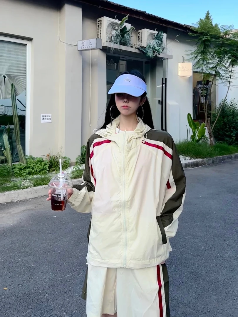 休闲运动防晒套装女夏2025新款美式复古撞色拼接防晒衣短裤两件套