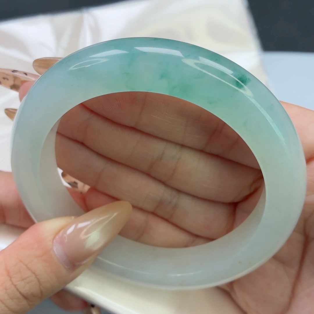 未镶嵌手镯翡翠5