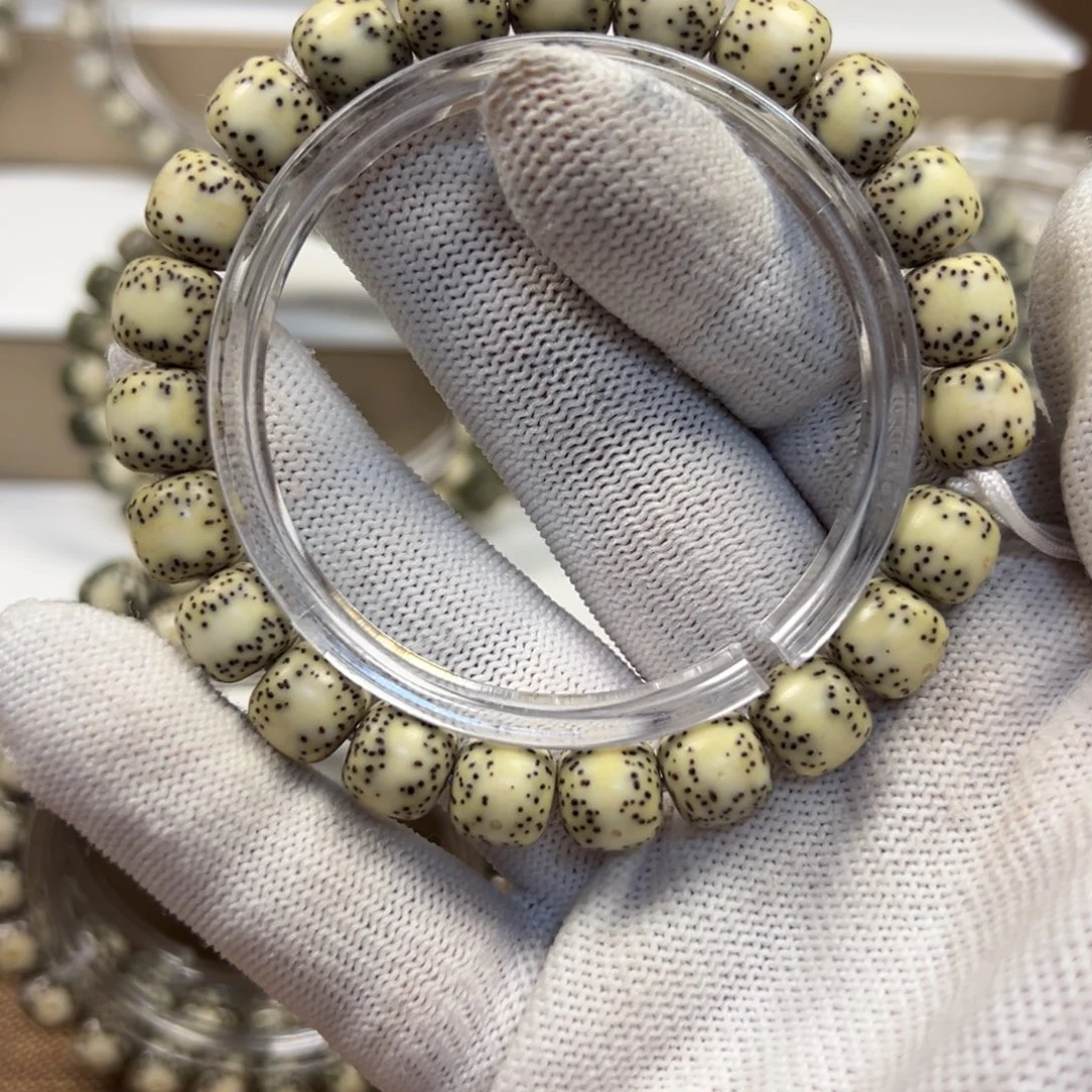 王***酥星月菩提手串10一线天青花瓷