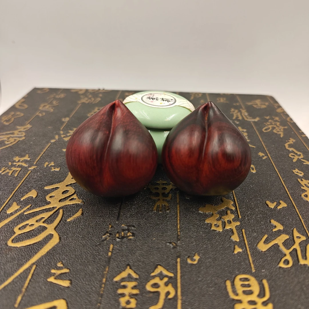 紫檀木寿桃手球一对手把件(实木原木原色无漆无蜡)