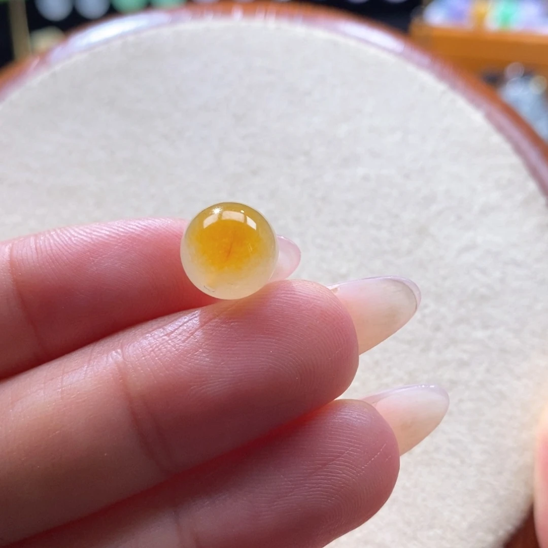 翡翠未镶嵌吊坠(不含链)翡翠鲜橙黄翡珠卡10.4m