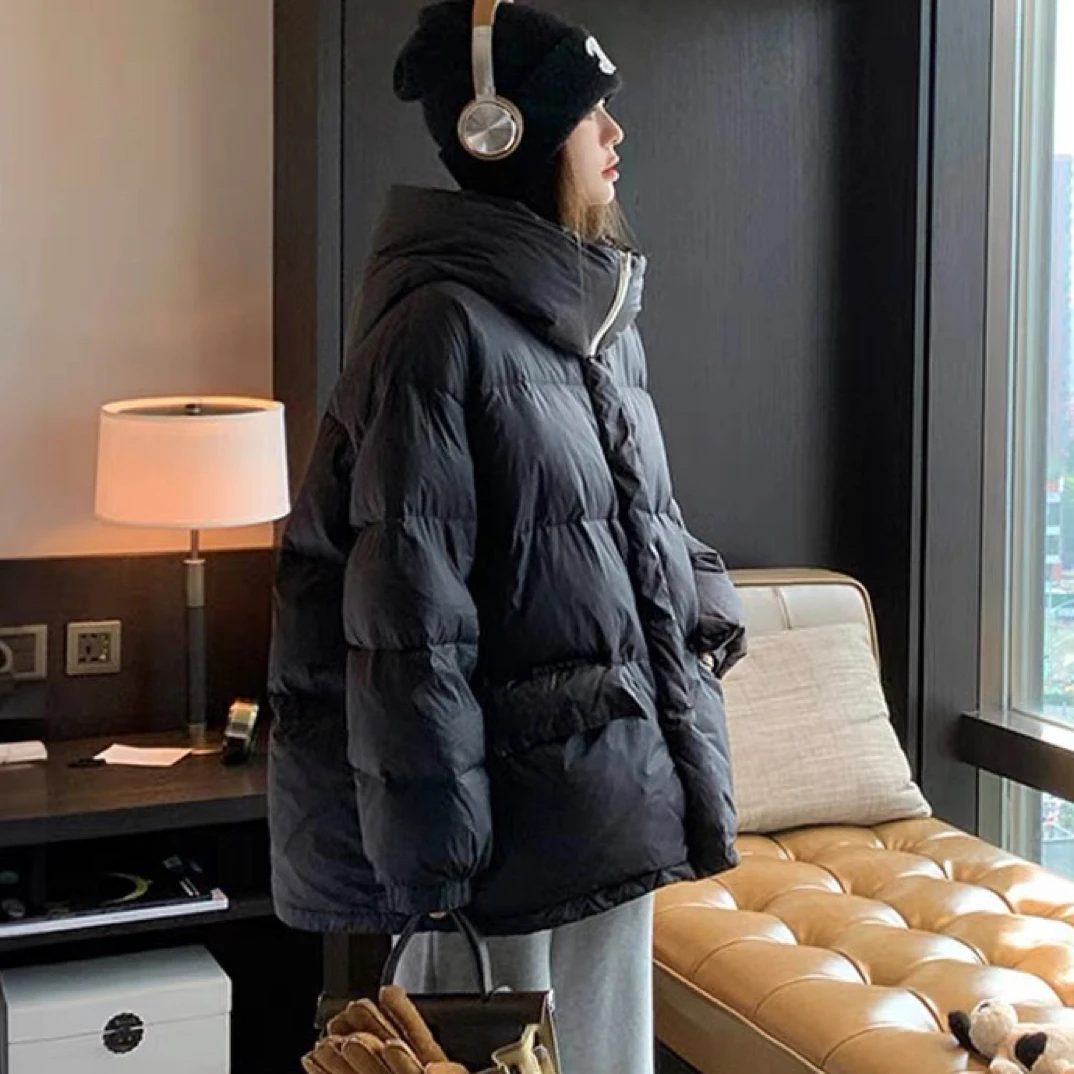 黑色短款羽绒服女冬季2025新款小个子连帽高级感炸街90白鸭绒外套