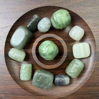 B-23-73 天然和田玉随形散珠-多样性发