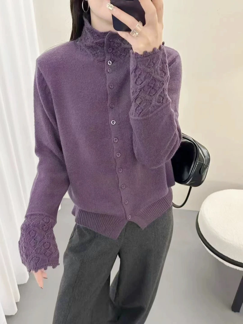 大尚同款镂空领设计三色毛衣