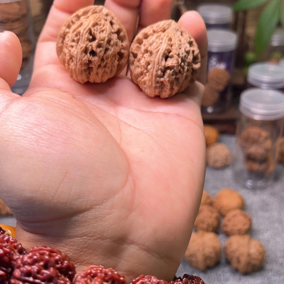 把件文玩核桃白狮子全品