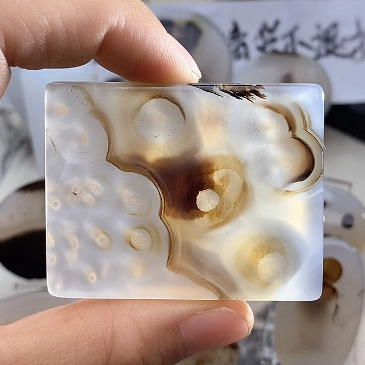 玛瑙/玉髓颈饰未镶嵌