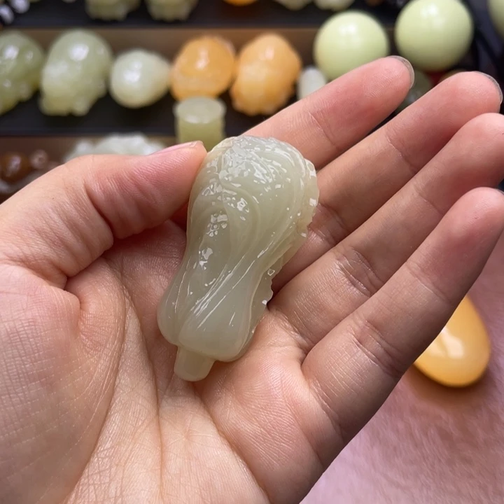 大***哥石材天然古青石手把件