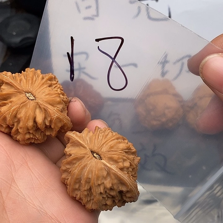 吊坠文玩核桃W63979497497974974