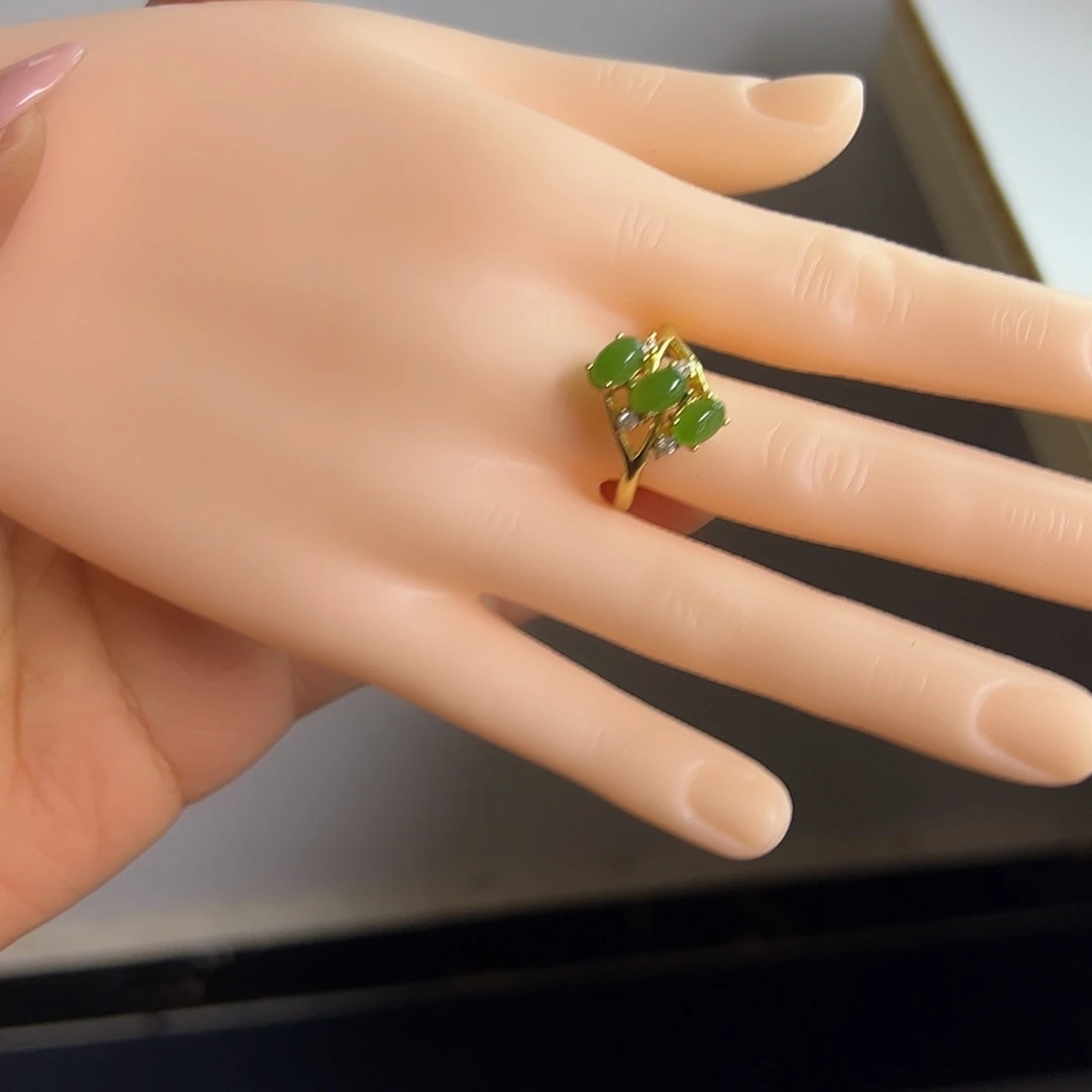 和田玉（碧玉）未镶嵌戒指