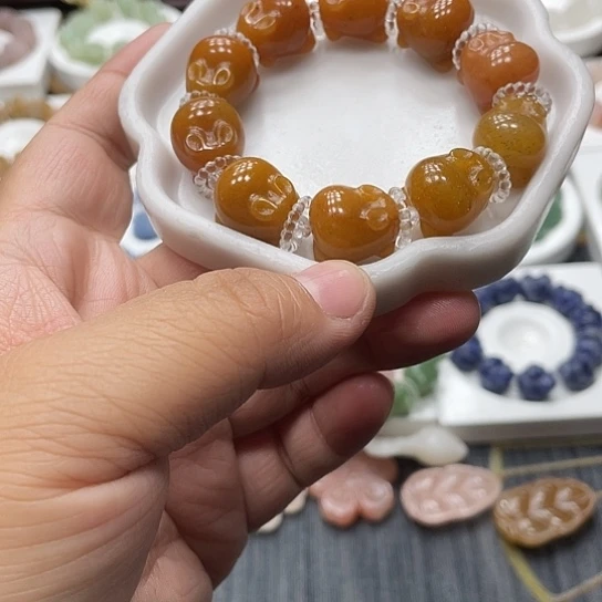 石英质玉（非洲翠）合金手串