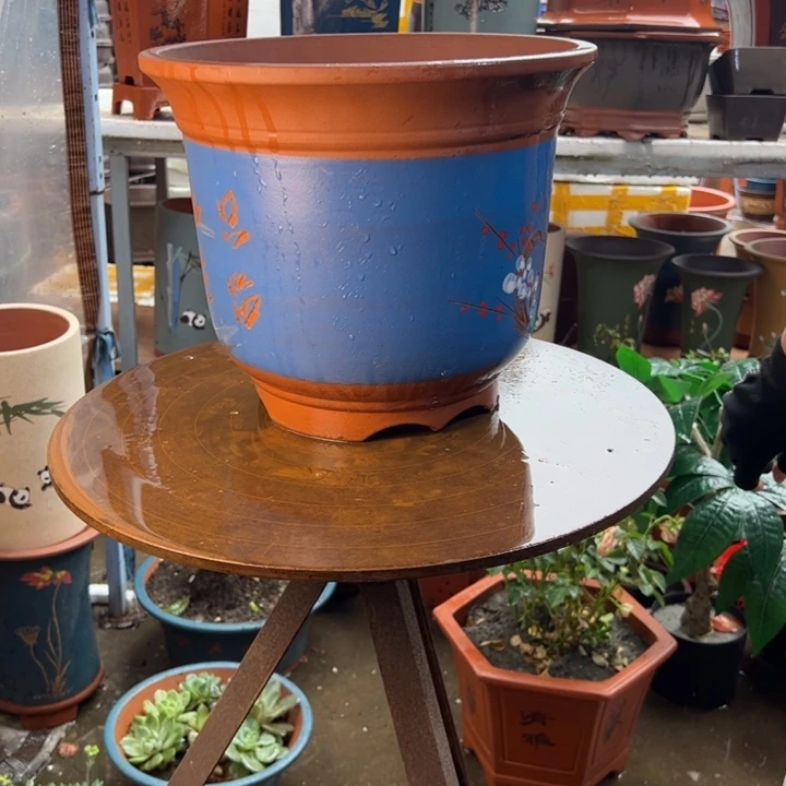 宜兴紫砂30蓝点菜金钟