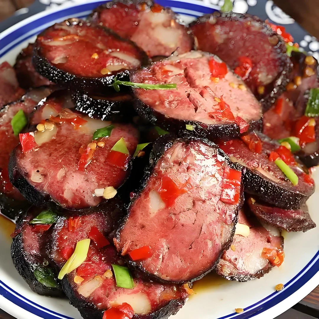 湖南邵阳柴火烟熏猪血丸子