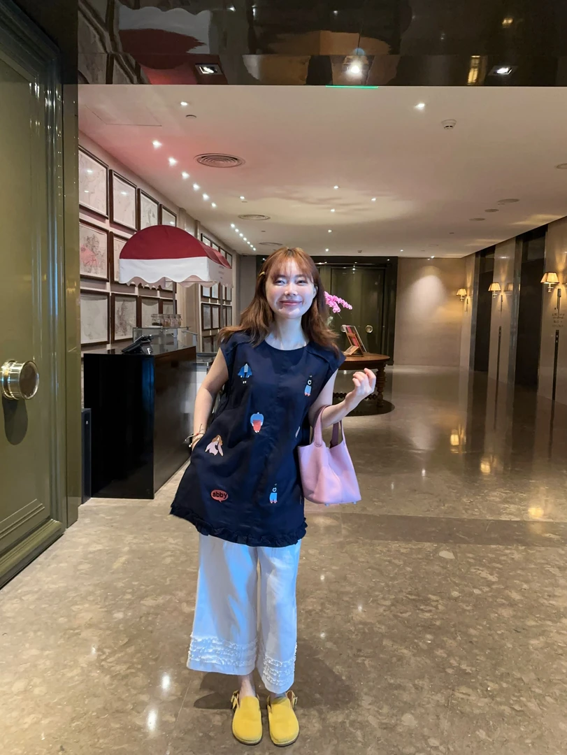 【BORAKOO】藏蓝色木耳边卡刺绣花娃娃衫（纯麻面料缩水1-3cm）