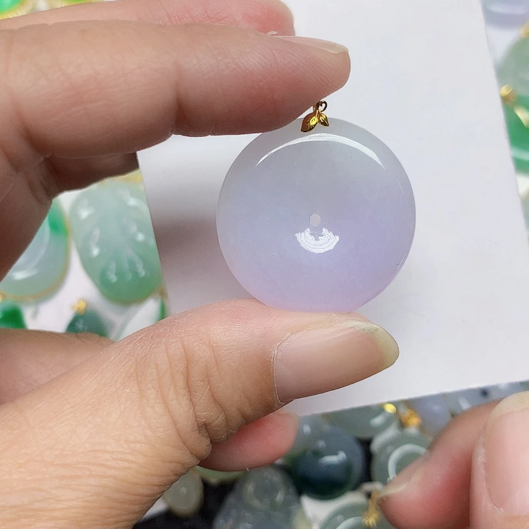 翡翠18K金镶嵌颈饰4678853