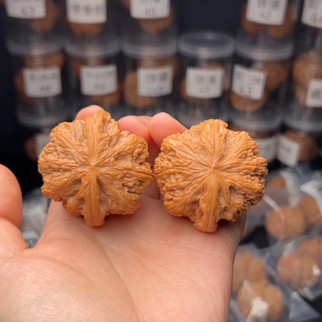 文玩核桃吊坠寧**ヾ大粗筋