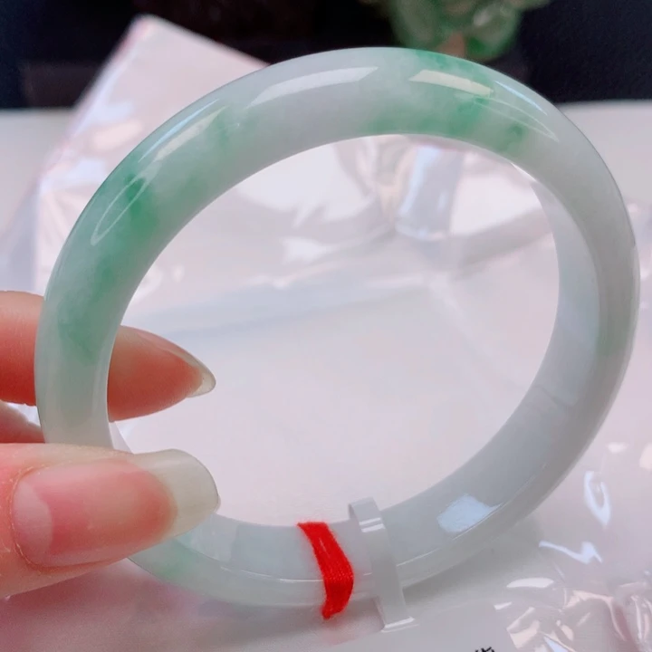 未镶嵌手镯翡翠58圈