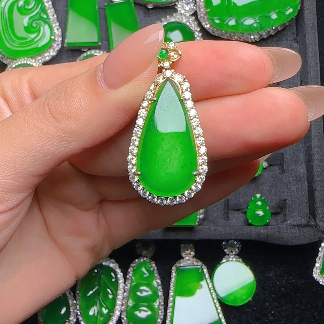 翡翠银S925镶嵌颈饰