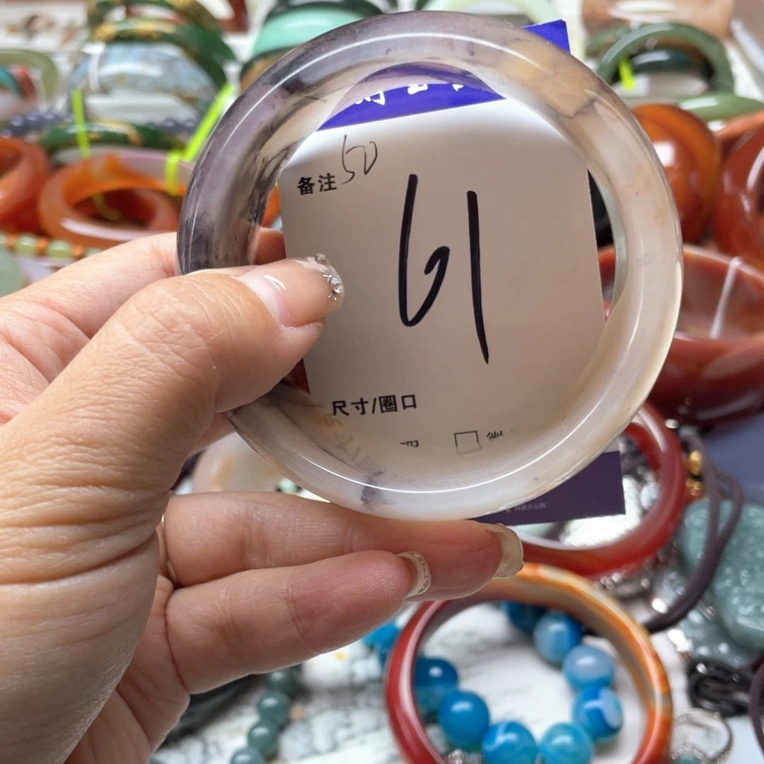 石英岩玉未镶嵌手镯