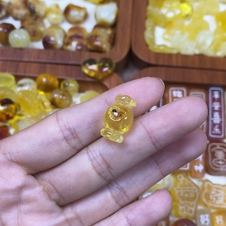 吊坠橄榄核糖果118