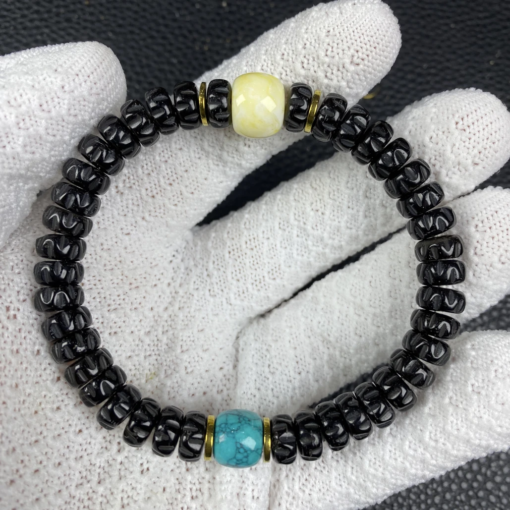原生态老料椰蒂雕刻百香籽卡9x4 A549